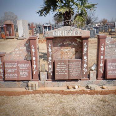GRIEZEL Piet 1932-2004 &amp; Bessie 1934- :: GRIEZEL Theotjie 1974-1995