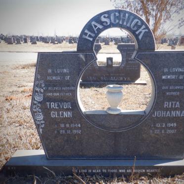 HASCHICK Trevor Glenn 1944-1992 &amp; Rita Johanna 1949-2007