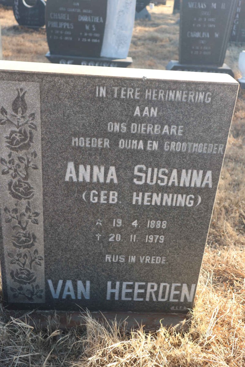 HEERDEN Anna Susanna, van nee HENNING 1888-1979