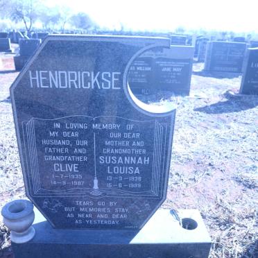 HENDRICKSE Clive 1935-1987 &amp; Susannah Louisa 1936-1999