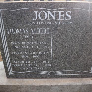 JONES Thomas Albert 1919-1998