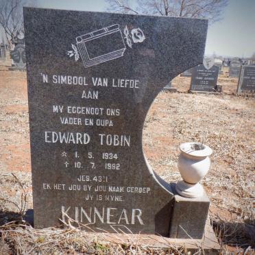 KINNEAR Edward Tobin 1934-1992