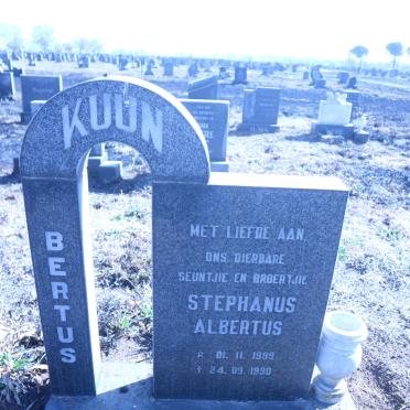 KUUN Stephanus Albertus 1989-1990