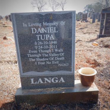 LANGA Daniel Tupa 1946-2011