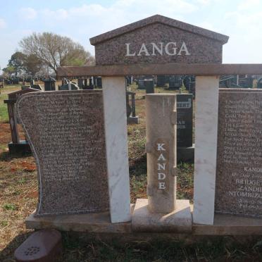 LANGA Kande Bridgette Zandile Ntombizodwa 1962-2005