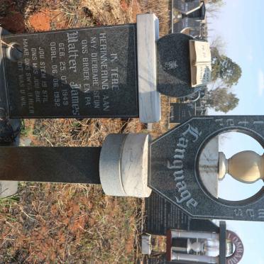 LANGUAGE Walter James 1949-1992