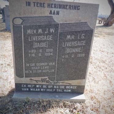 LIVERSAGE M.J.W. 1919-1984 :: LIVERSAGE I.G. 1939-