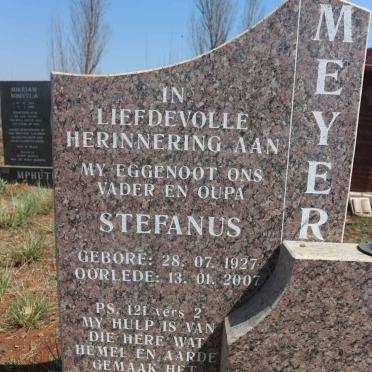 MEYER Stefanus 1927-2007