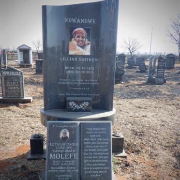 MOLEFE Lethlogondo Londiwe 1999-2012 :: NDWANDWE Lillian Ngitheni 1931-2011 