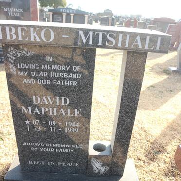 MTSHALI David Maphale, ?BEKO 1944-1999