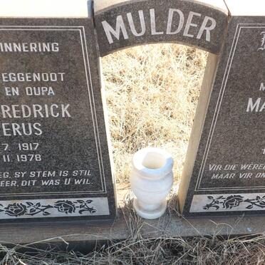 MULDER Pieter Fredrick Sulverus 1917-1978 &amp; Martha J.M.A. 1917-1996