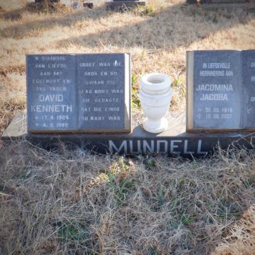 MUNDELL David Kenneth 1924-1982 &amp; Jacomina Jacoba 1918-2007