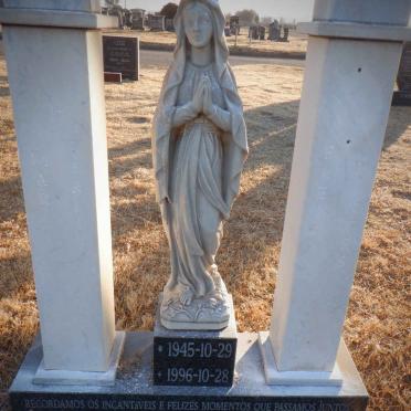 MARTINS Freitas Pontes 1945-1996 &amp; Maria Teresa