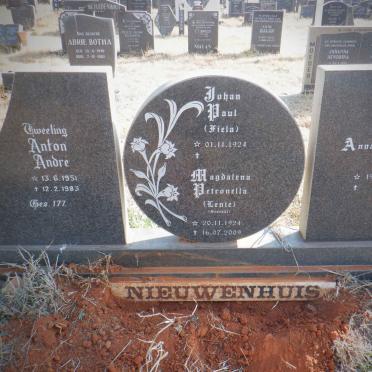 NIEUWENHUIS Johan Paul 1924- &amp; Magdalena Petronella 1924-2009