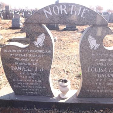 NORTJE Daniel J.J. 1922-1988 &amp; Louisa Emily THORPE 1914-1996