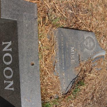 NOON Mike 1957-2009