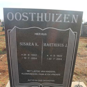 OOSTHUIZEN Marthinus J. 1922-2004 &amp; Susara K. 1922-2004
