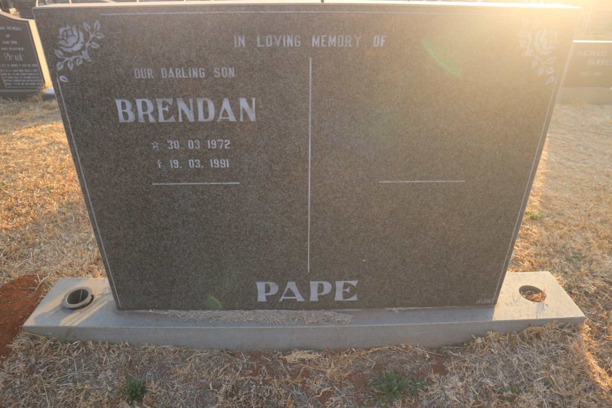 PAPE Brendan 1972-1991