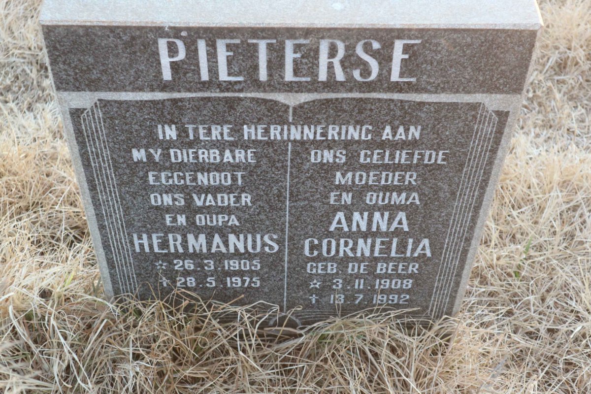 PIETERSE Hermanus 1905-1975 &amp; Anna Cornelia DE BEER 1908-1992