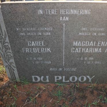 PLOOY Carel Frederik 1911-1989 &amp; Magdalena Catharina A. 1911-1995