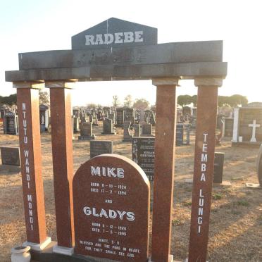 RADEBE Mike 1924-1994 &amp; Gladys 1926-1995