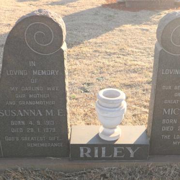 RILEY Michael A. 1917-1982 &amp; Susanna M.E. 1913-1979