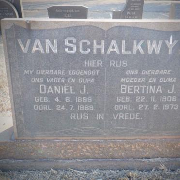 SCHALKWYK Daniël J., van 1899-1969 &amp; Bertina J. 1906-1973