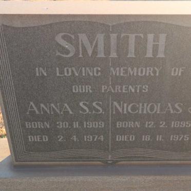 SMITH Nicholas J. 1895-1975 &amp; Anna S.S. 1909-1974