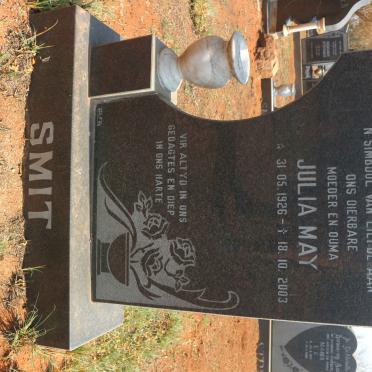 SMIT Julia May 1926-2003