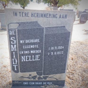 SMIDT Nellie, de 1924-1973