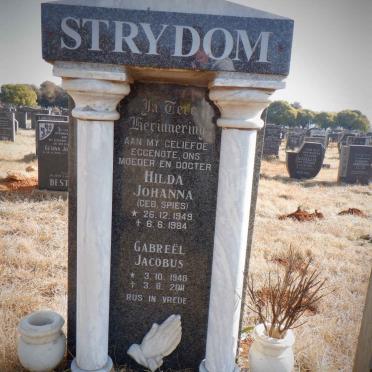 STRYDOM Gabreel Jacobus 1948-2011 &amp; Hilda Johanna SPIES 1949-1984