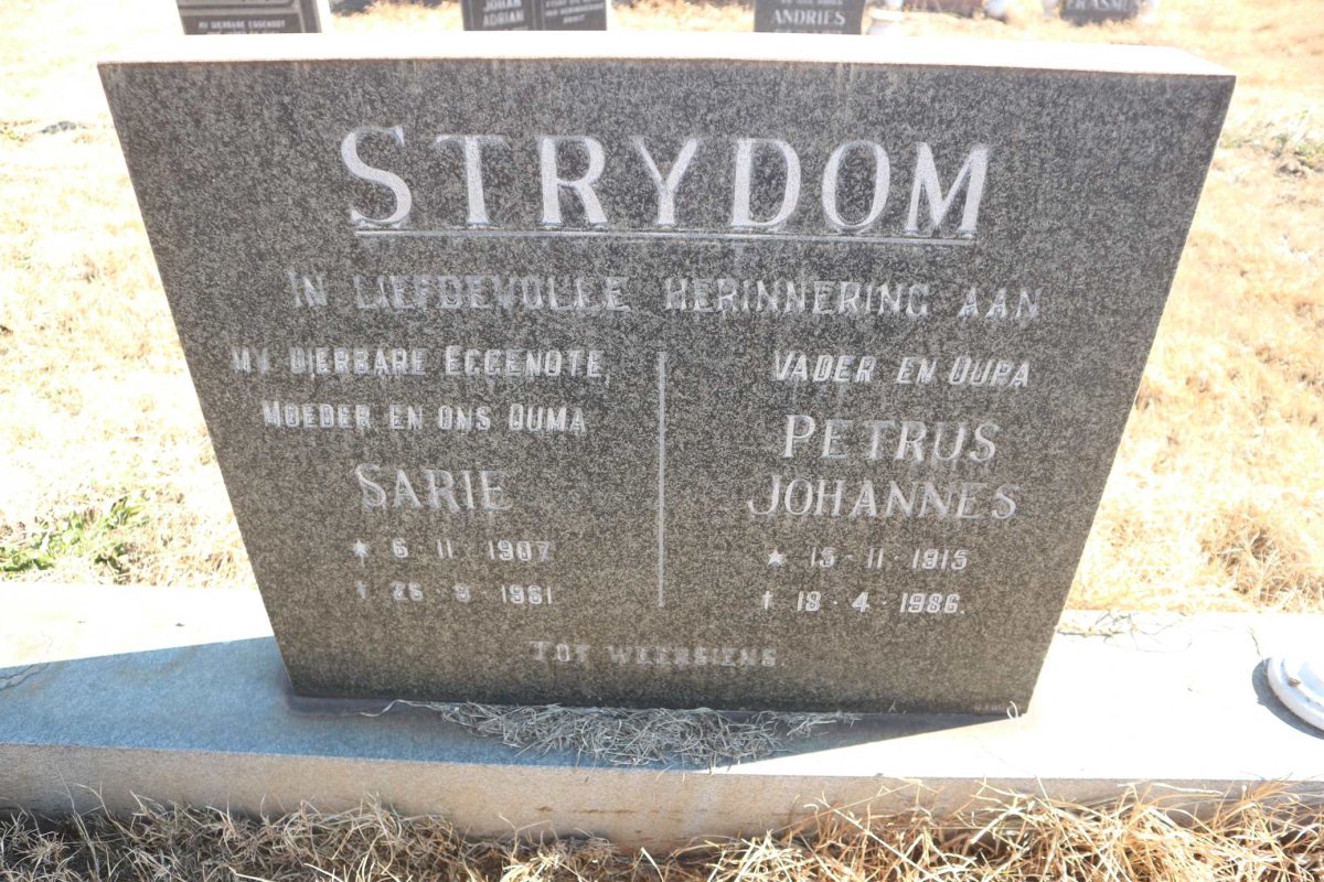 STRYDOM Petrus Johannes 1915-1986 &amp; Sarie 1907-1961