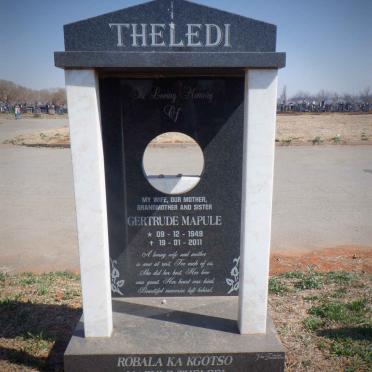 THELEDI Gertrude Mapule 1949-2011