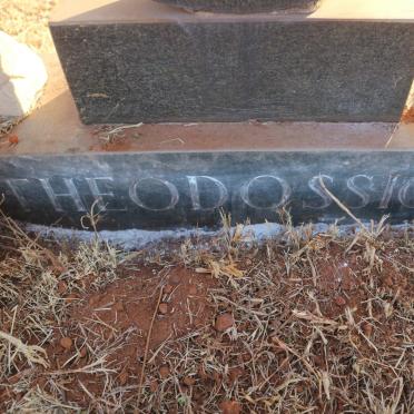 THEODOSSION George Evans 1913-1975 &amp; Girly 1921-1971