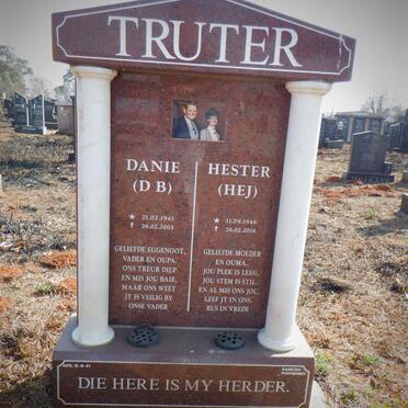 TRUTER Daniel D.B. 1941-2003 &amp; Hester H.E.J. 1946-2016