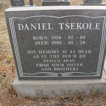 TSEKOLE Daniel 1936-1999