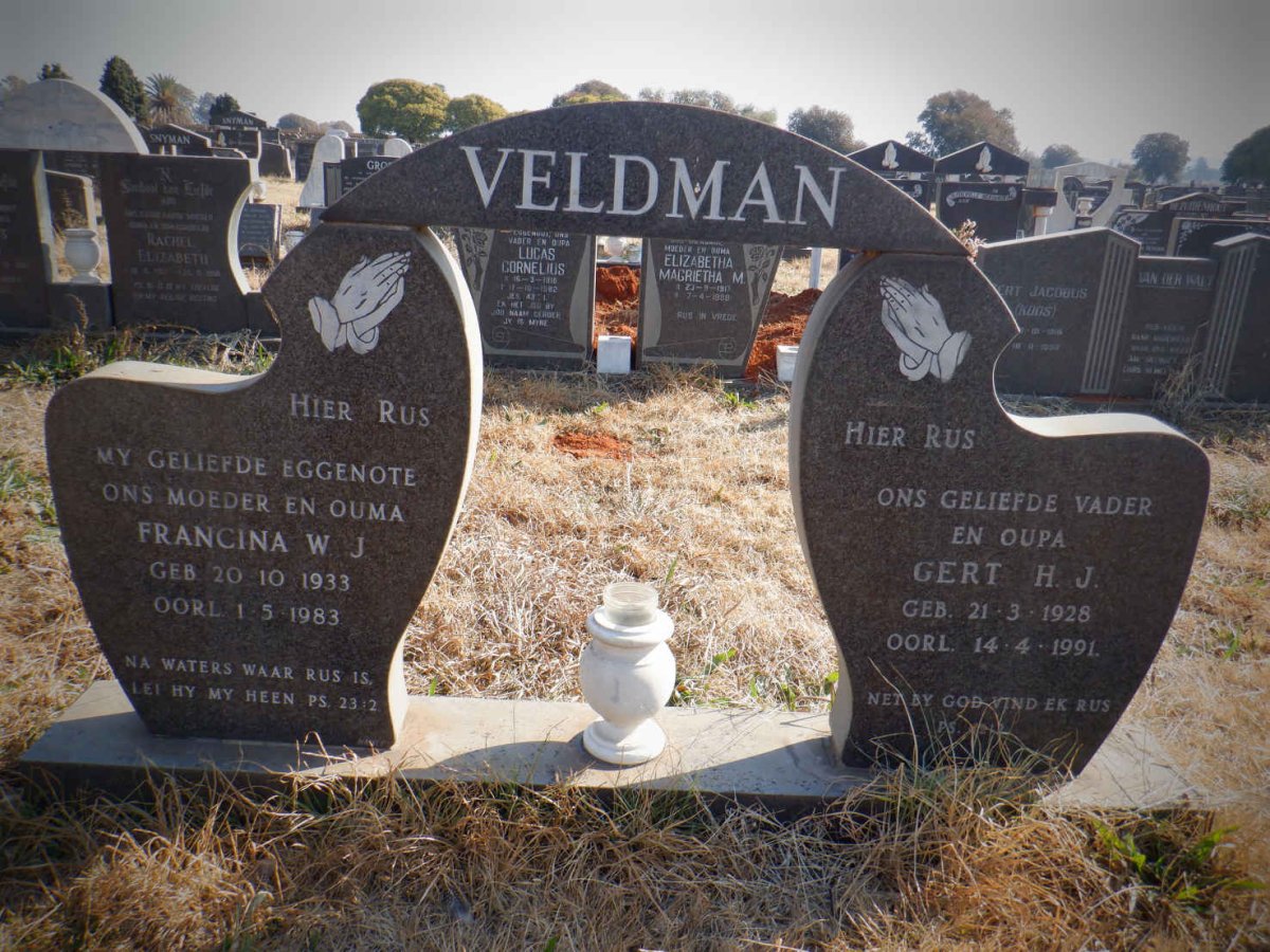 VELDMAN Gert H.J. 1928-1991 & Francina W.J. 1933-1983