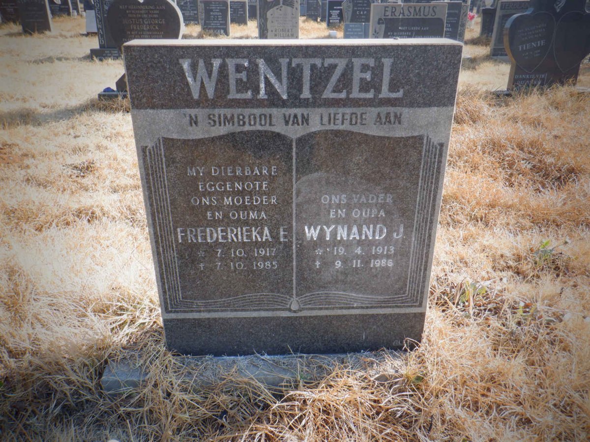 WENTZEL Wynand J. 1913-1986 &amp; Frederieka E. 1917-1985