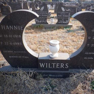 WILTERS Jan 1920-1987 &amp; Hannie 1918-1985