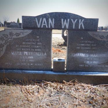 WYK Johannes Marthinus, van 1924-19? &amp; Maria Petronella 1925-1989