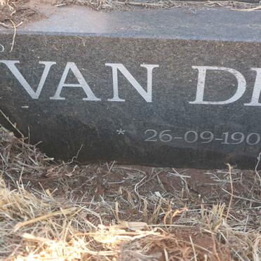 ZWAN Arie Hendrik, van der 1908-1978 &amp; Cornelia Elisabeth 1913-1988 :: KEISER Elizabeth Adriana 1946-1999