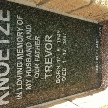 KNOETZE Trevor 1949-1997