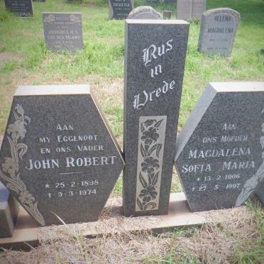 ? John Robert 1898-1974 &amp; Magdalena Sofia Maria 1906-1997