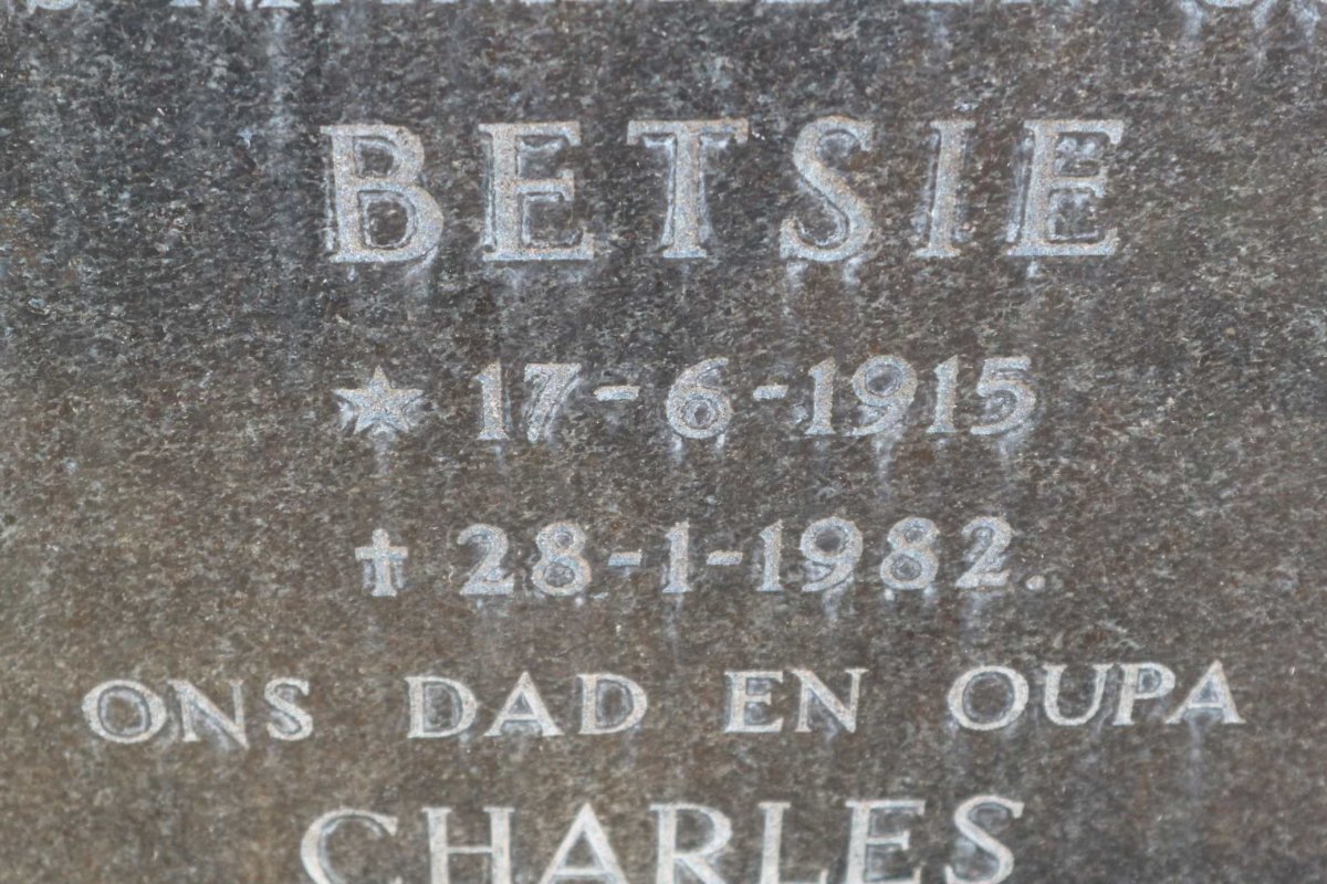 ? Charles 1915-1983 &amp; Betsie 1915-1982