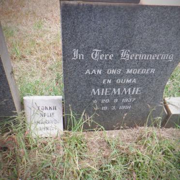 ? William 1931-1972 &amp; Miemmie 1937-1991