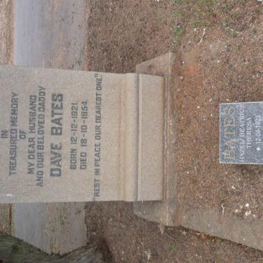 BATES Dave 1921-1954 &amp; Hazel Beatrice Theresa 1923-2005