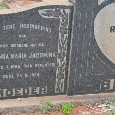 BEUKES Jan Andries 1874-1948 & Anna Maria Jacomina VAN DEVENTER 1885-1956