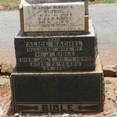 BIBLE Alice Rachel -1940 :: BIBLE Winnie -1902