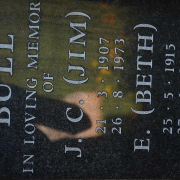 BULL J.C. 1907-1973 &amp; E. 1915-2002