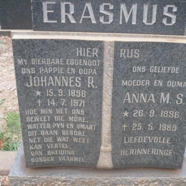 ERASMUS Johannes R. 1896-1971 &amp; Anna M.S. 1896-1989